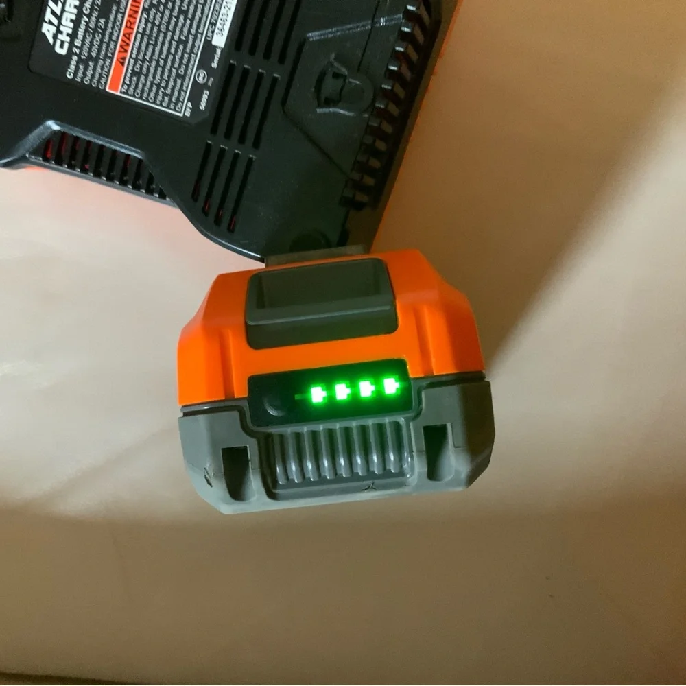 Atlas 40V 2.5 AH  rechargeable battery and charger in excellent condition. - Picture 2 of 4